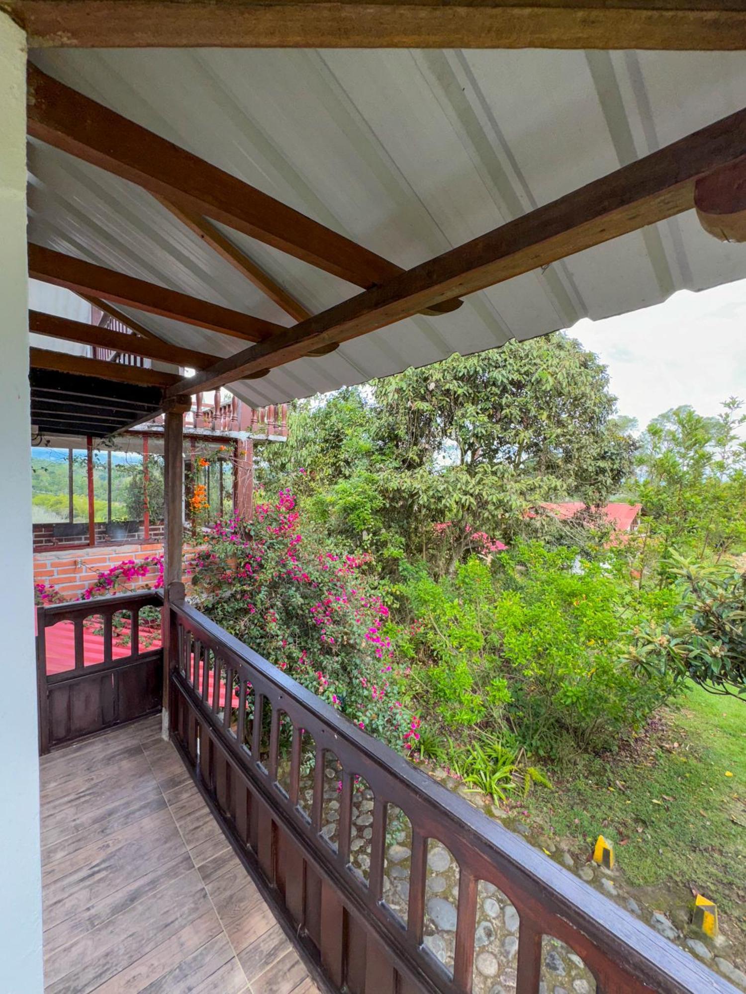 Hostal Pachamama San Agustin  Luaran gambar