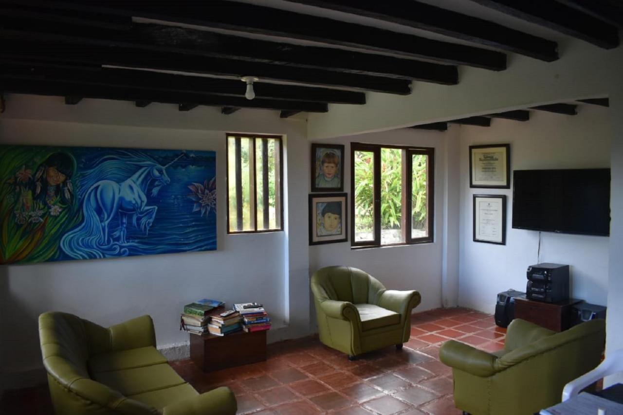 Hostal Pachamama San Agustin  Luaran gambar